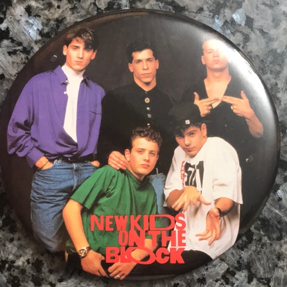 Blockheads fans! 1989 NKOTB badges new lids on the block lot of 3 large badges - Picture 2 of 8